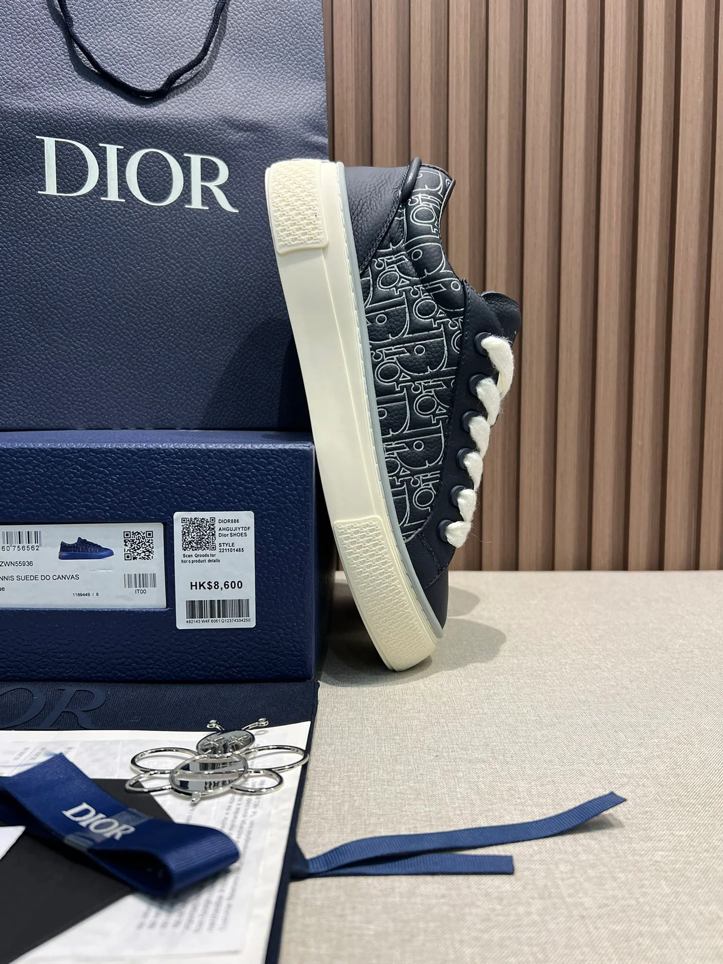 B33 Spin Sneaker Navy - Image 10