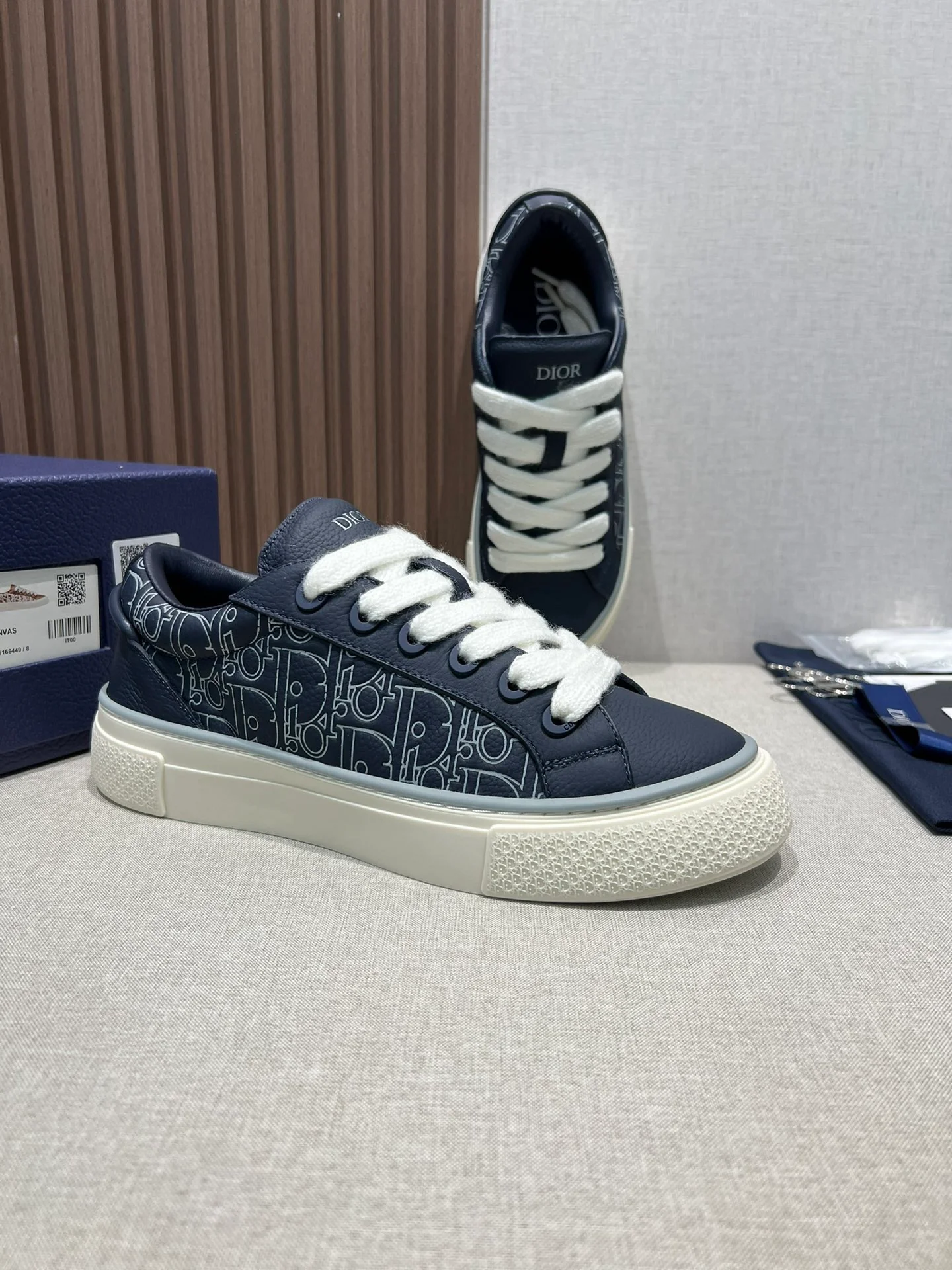 B33 Spin Sneaker Navy - Image 5