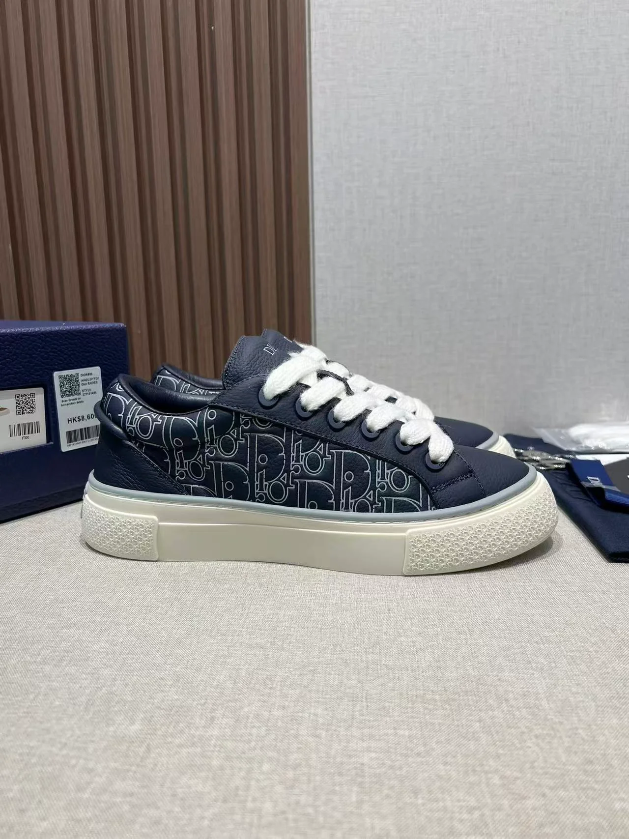 B33 Spin Sneaker Navy - Image 6