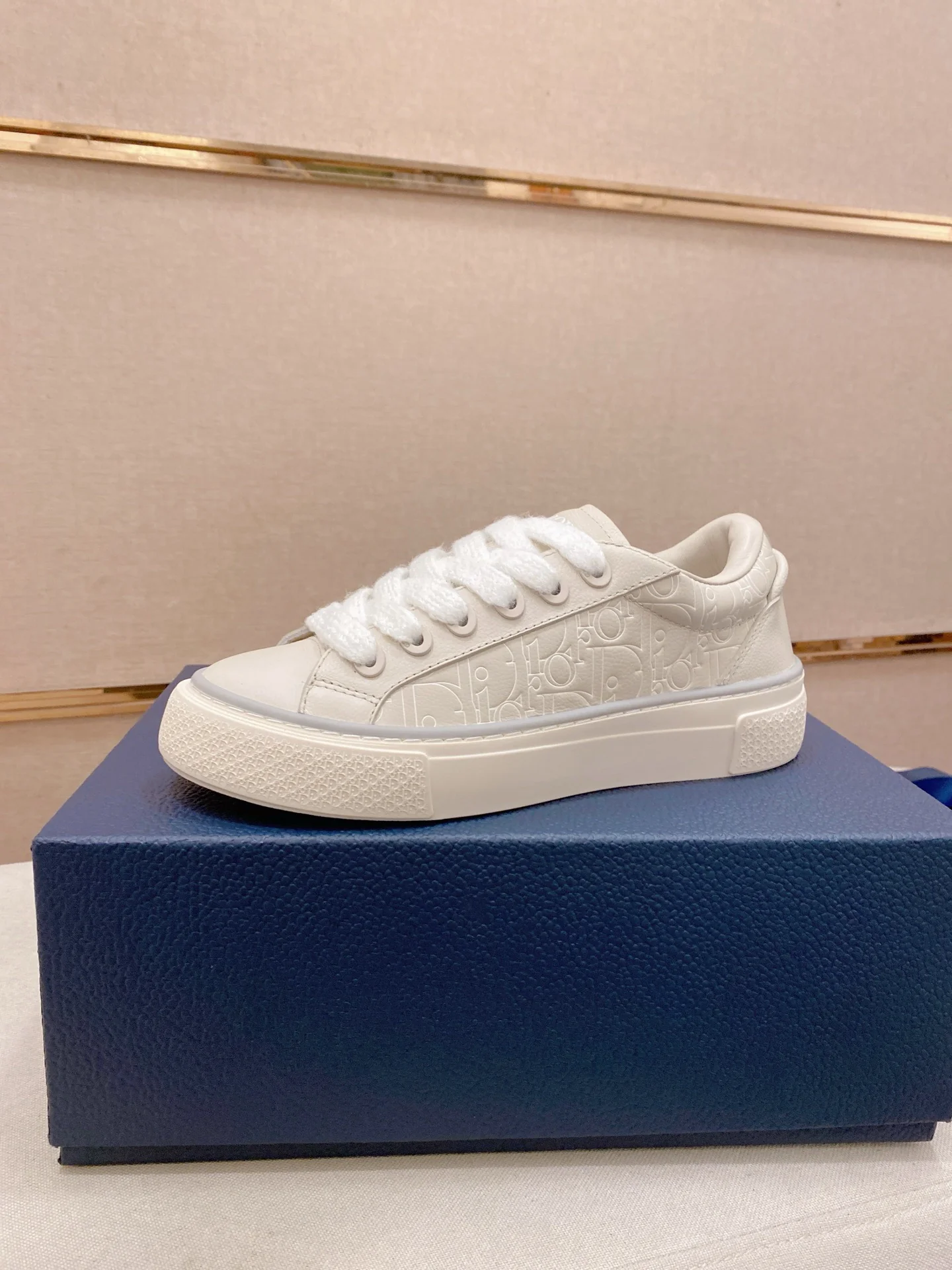 B33 Spin Sneaker White - Image 5