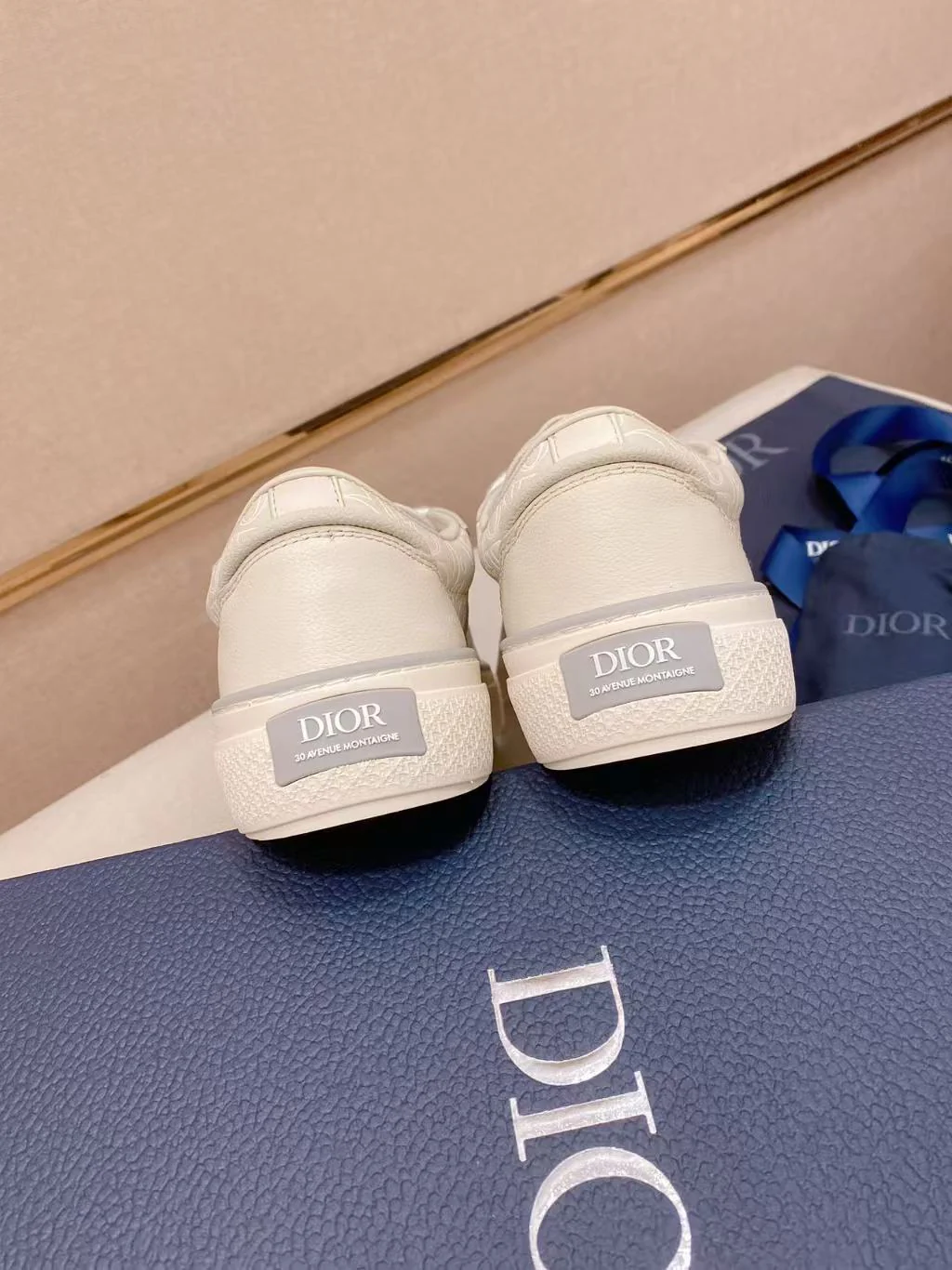 B33 Spin Sneaker White - Image 6