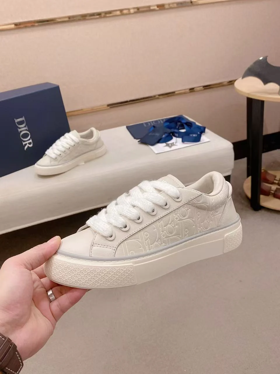 B33 Spin Sneaker White - Image 9