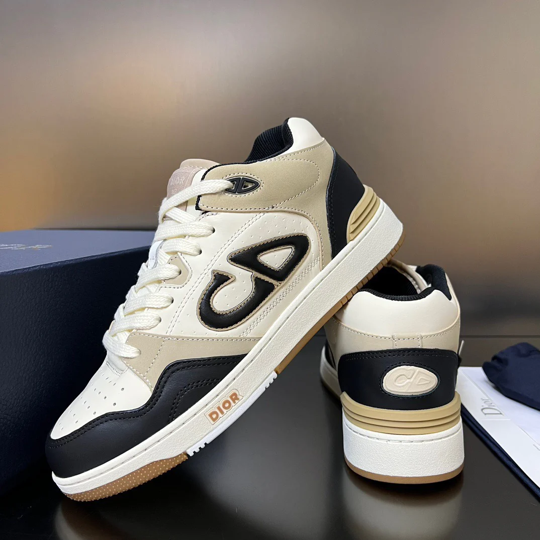 B57 Mid-Top Black and Cream - Image 10