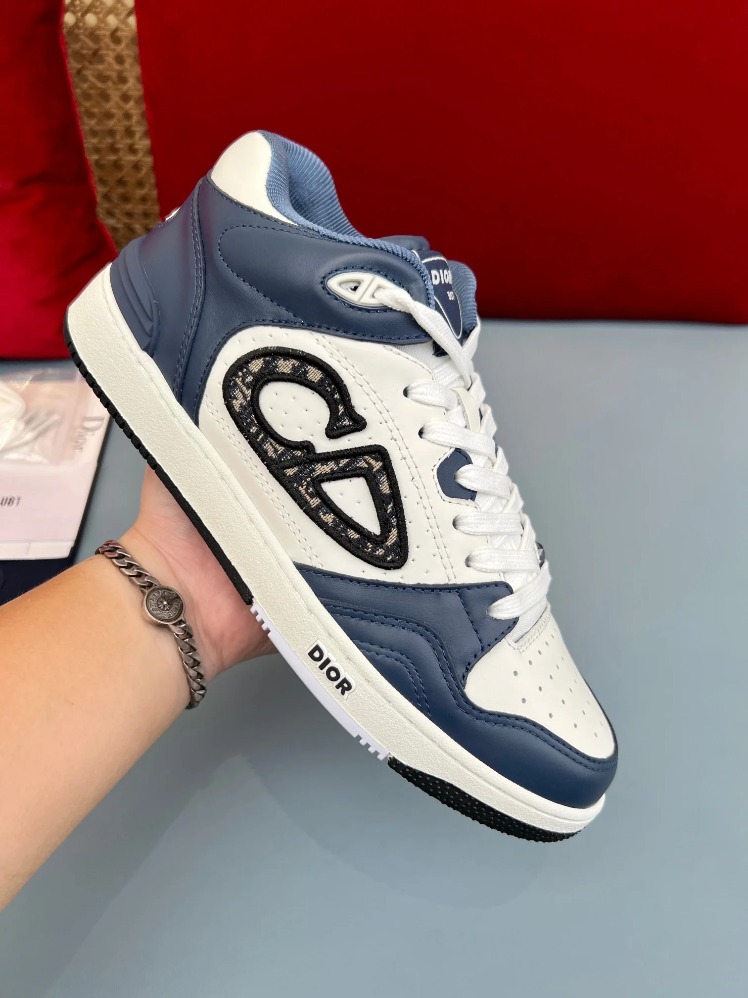 B57 Mid-Top Navy Oblique - Image 2