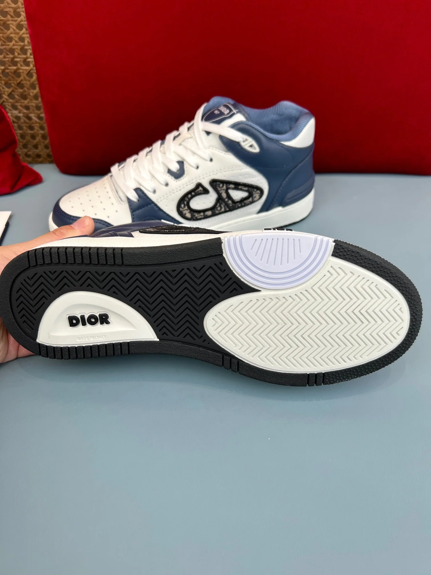 B57 Mid-Top Navy Oblique - Image 7