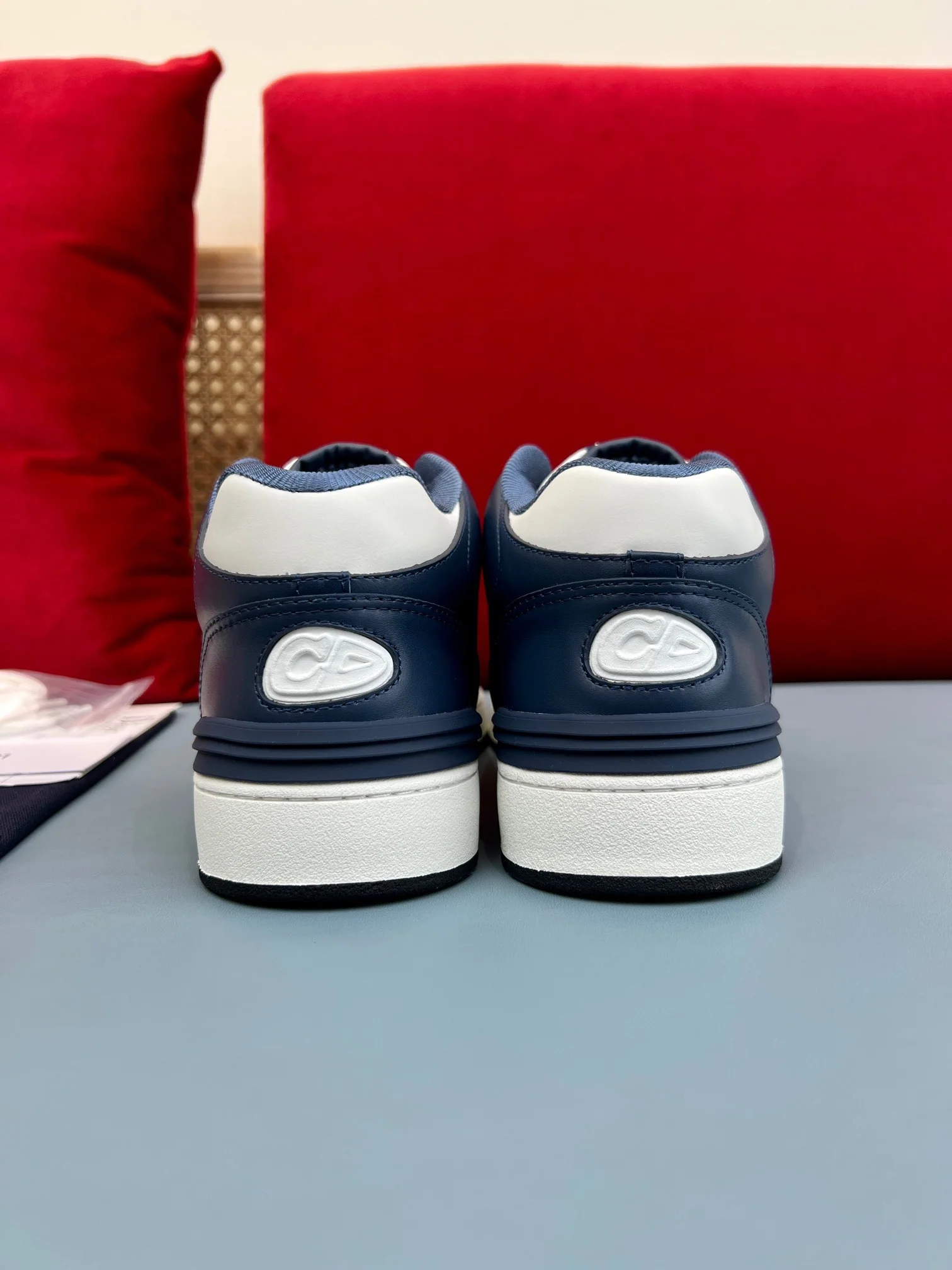 B57 Mid-Top Navy Oblique - Image 9