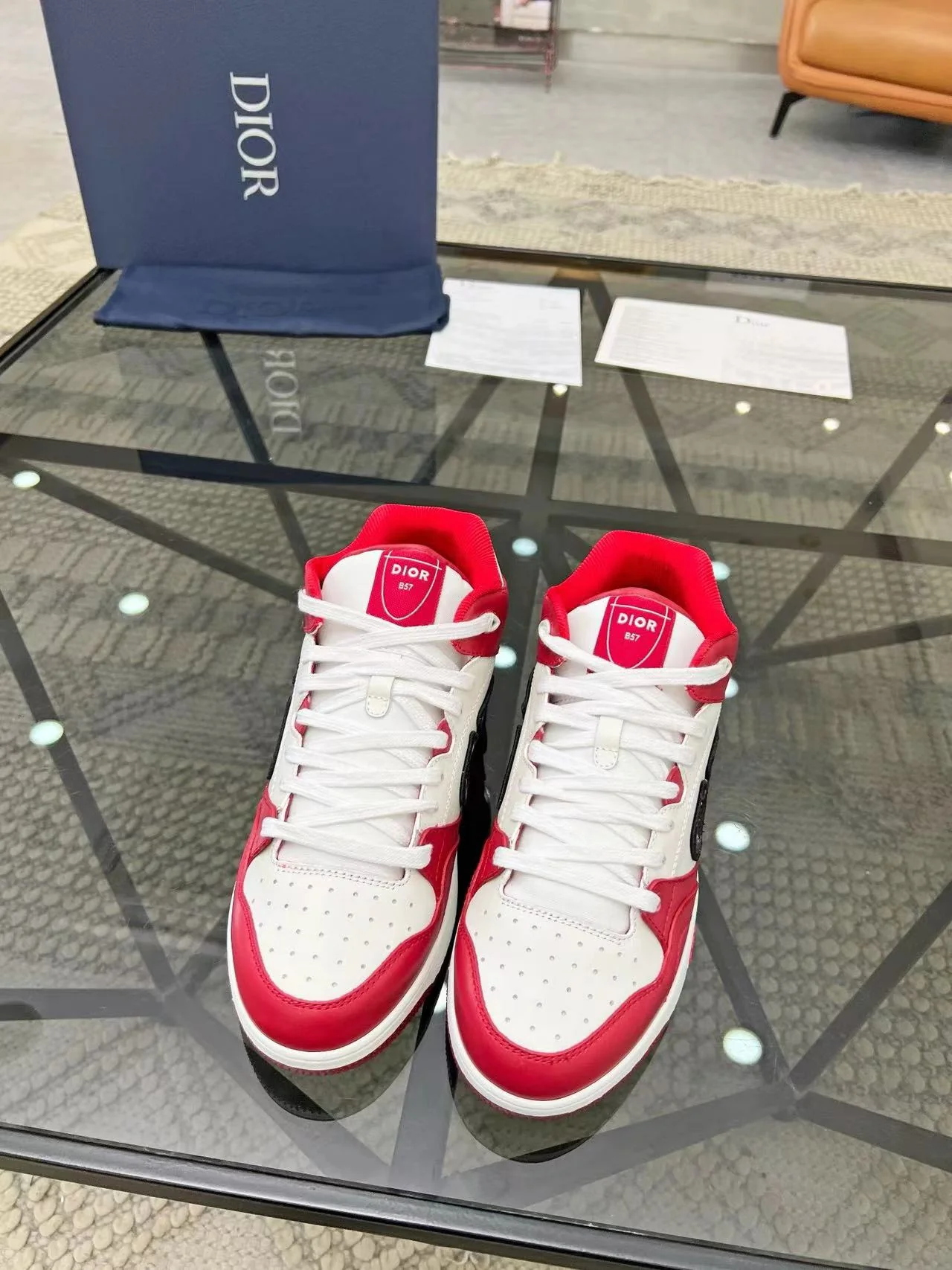B57 Mid-Top Red and White - Image 4