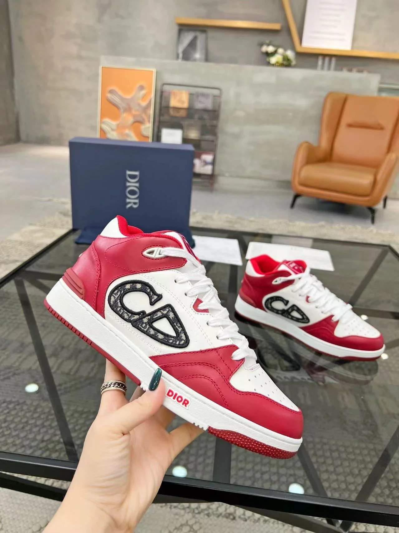 B57 Mid-Top Red and White - Image 6