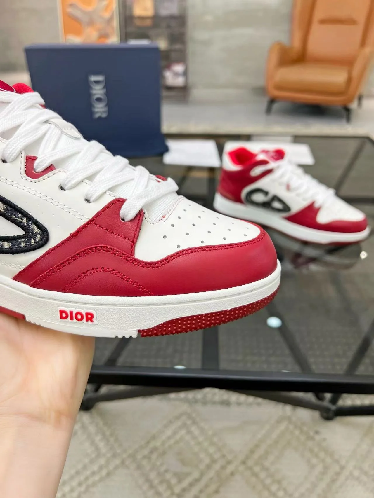 B57 Mid-Top Red and White - Image 7