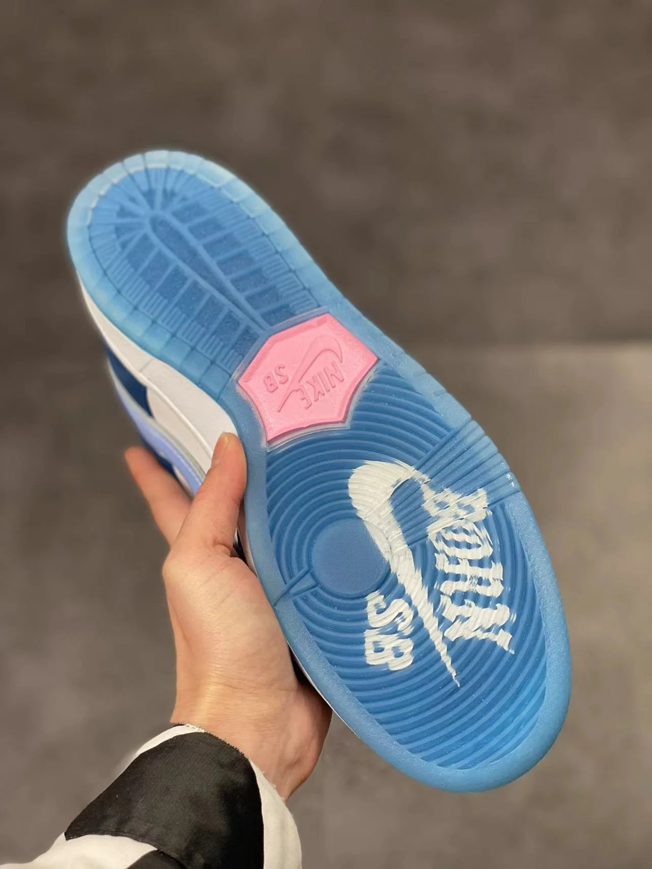 Born x Raised x Dunk Low 'One Block at a Time' - Image 9