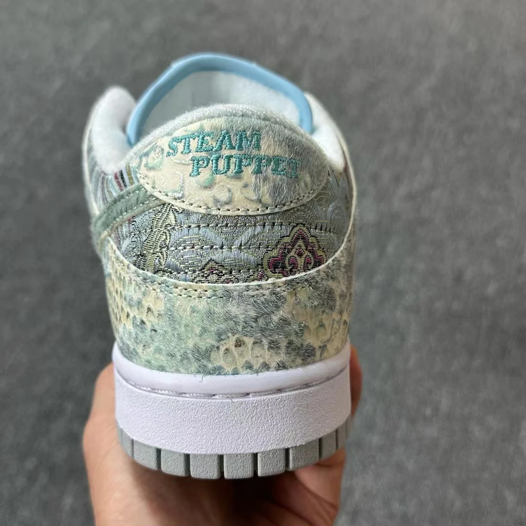 Dunk Low Steam Puppet White Green - Image 3