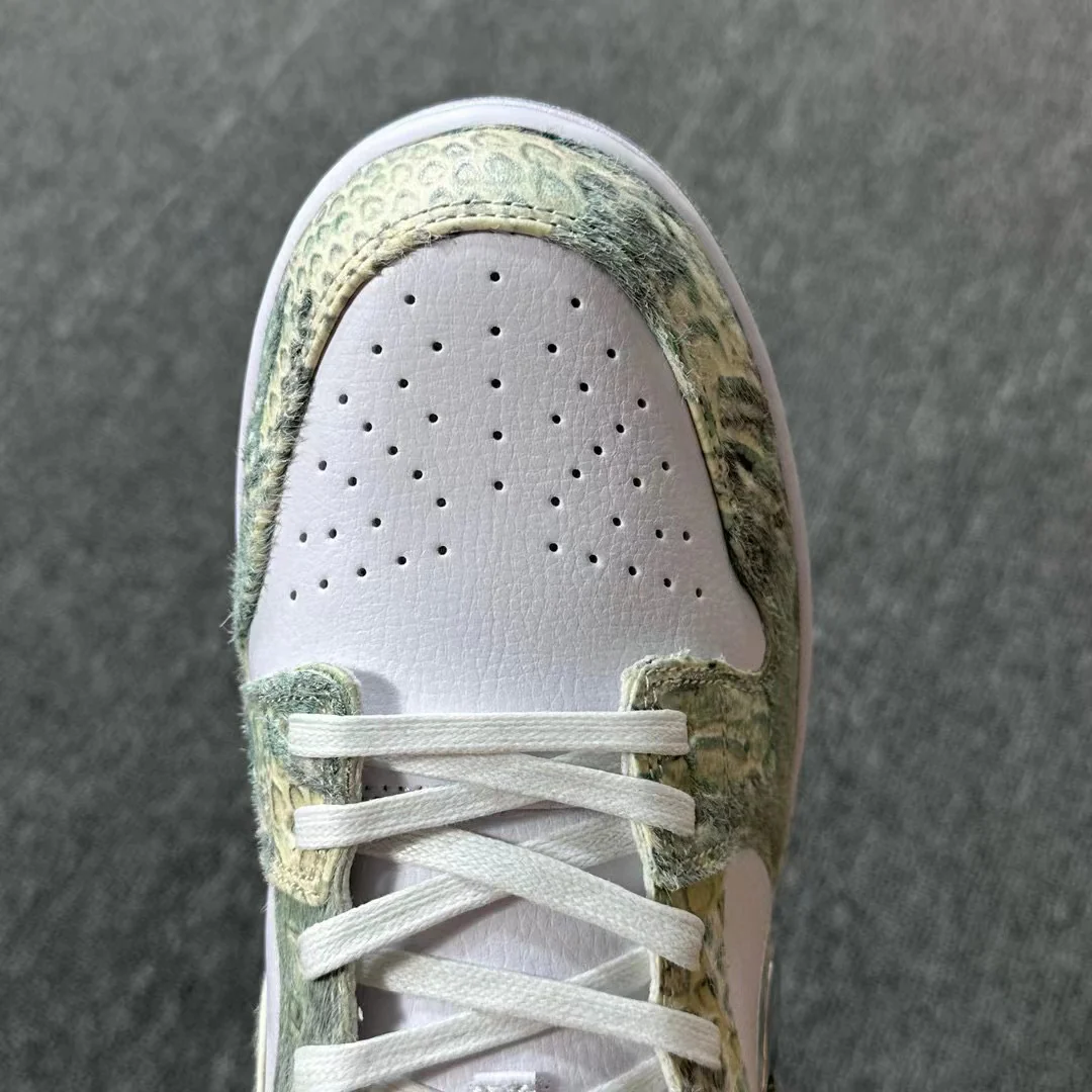 Dunk Low Steam Puppet White Green - Image 5