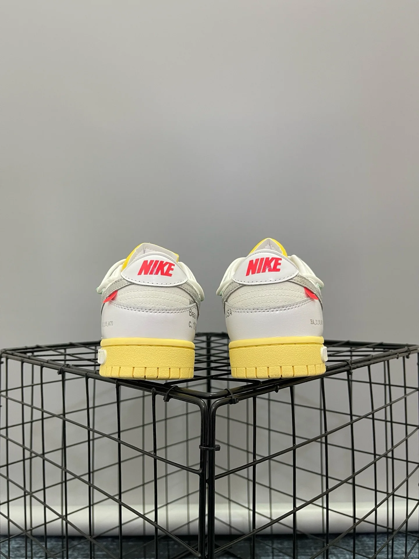 Dunk Low X OW Lot 1 - Image 5