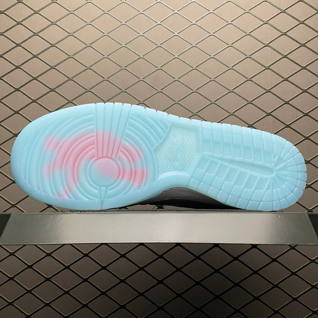 Dunk Low x Union LA Passport Pack - Psychic Blue - Image 6