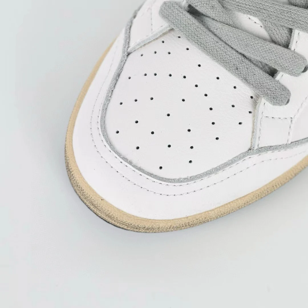 Golden Goose Ball-Star Suede Star Silver Heel Tab - Image 6