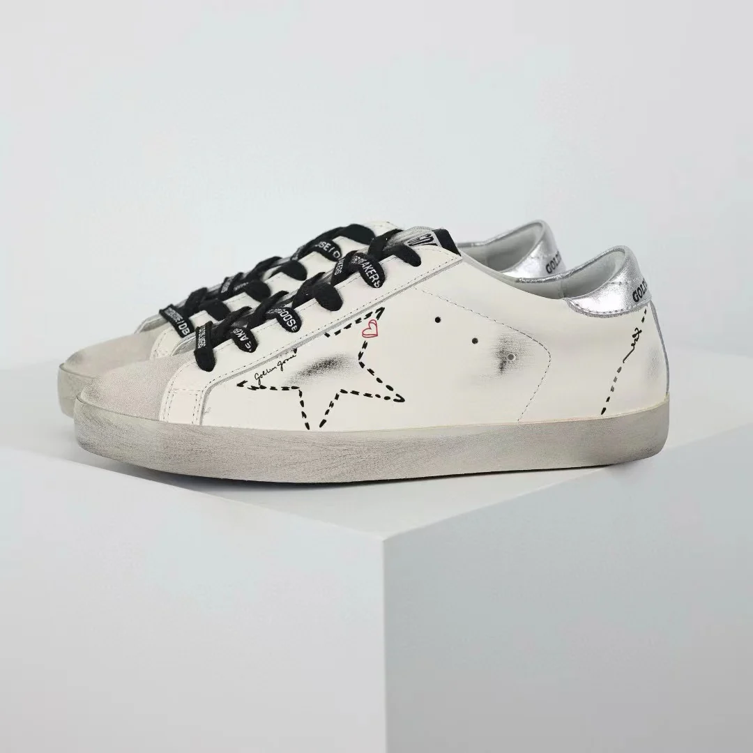 Golden Goose Super-Star Black Outline Star Silver Heel Tab - Image 2