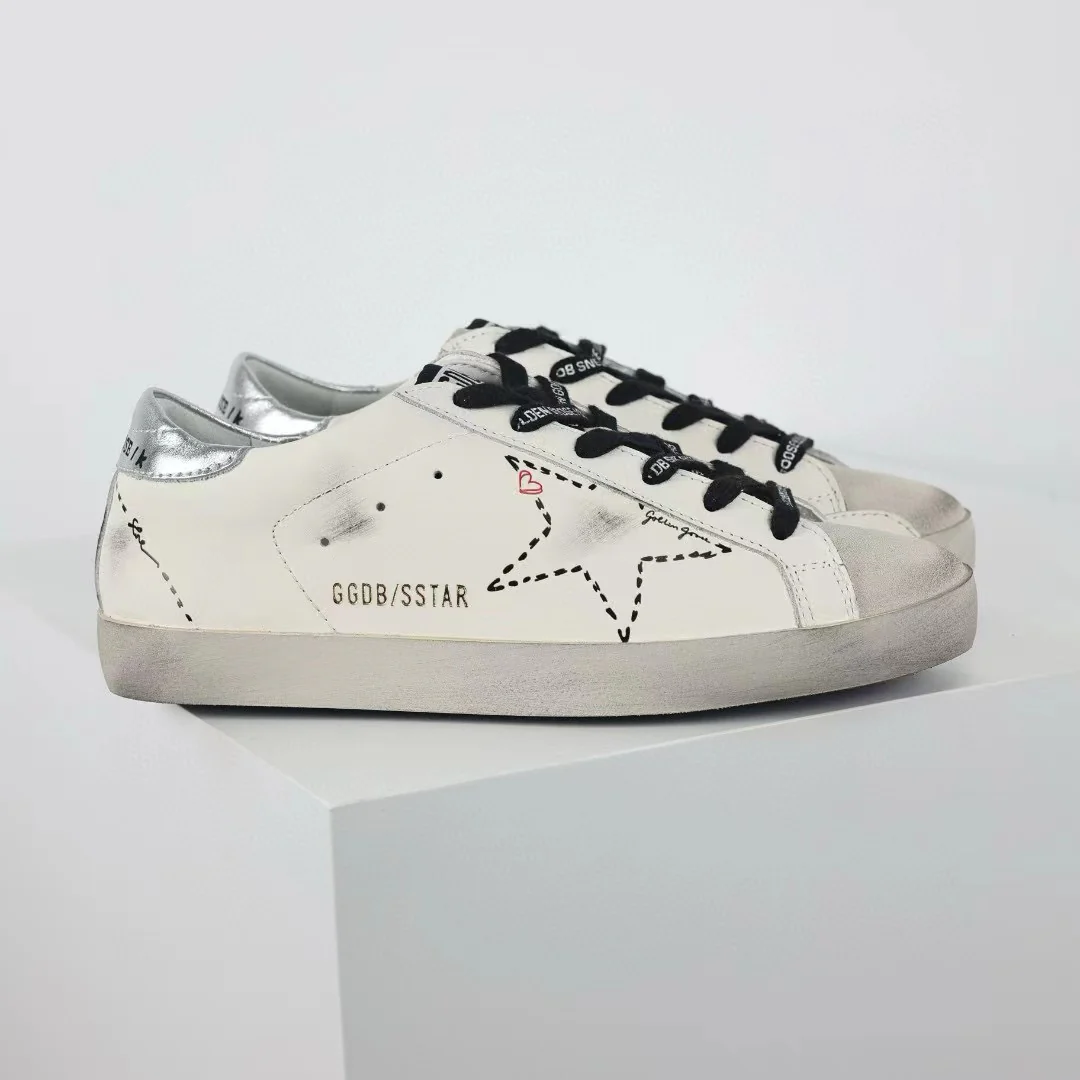 Golden Goose Super-Star Black Outline Star Silver Heel Tab - Image 4