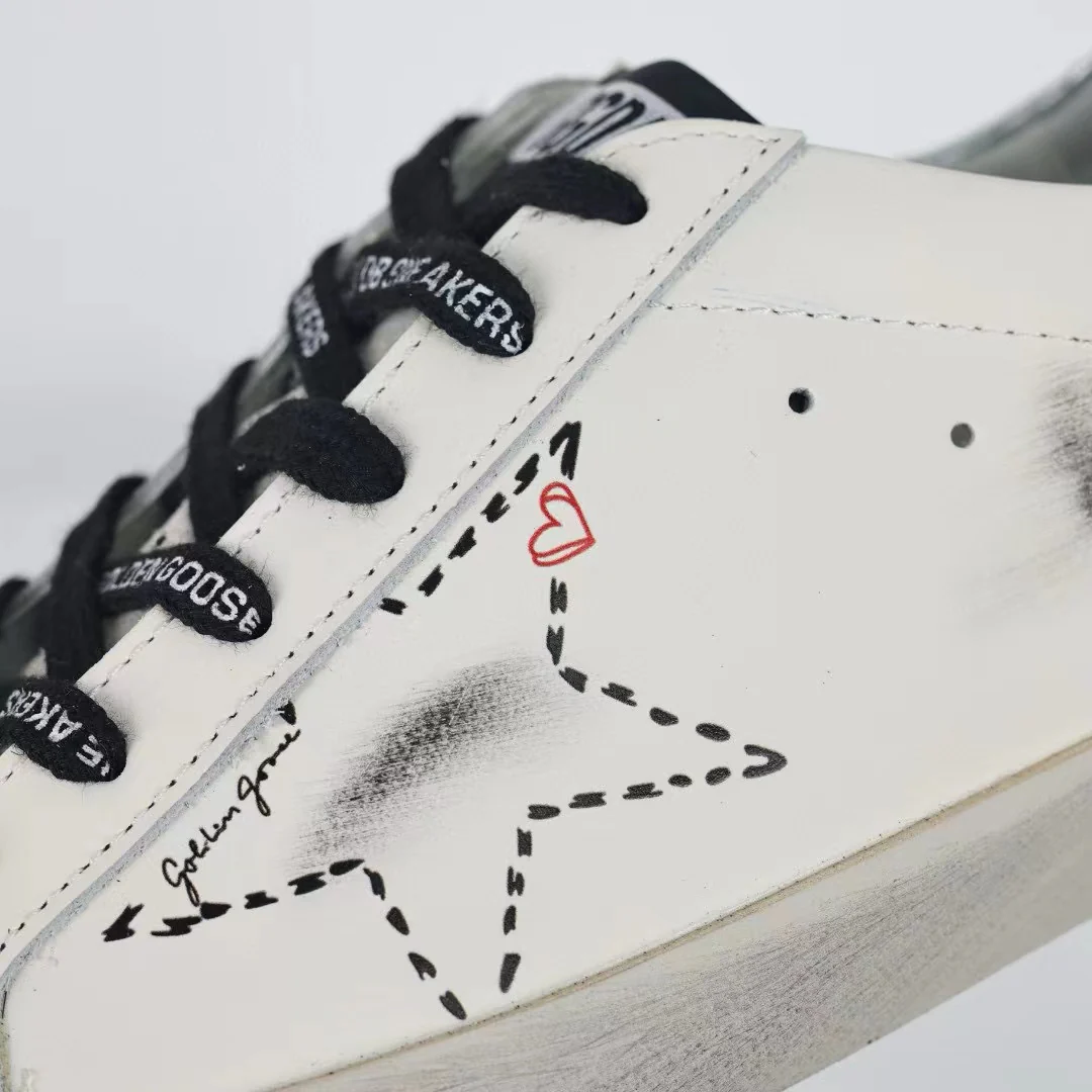 Golden Goose Super-Star Black Outline Star Silver Heel Tab - Image 7
