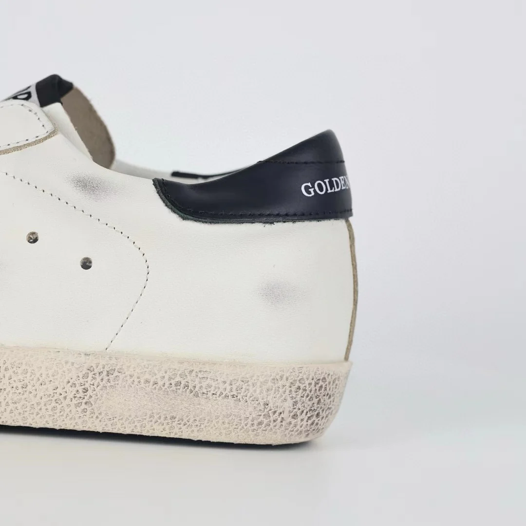 Golden Goose Super-Star Glitter Star Black Heel Tab - Image 5