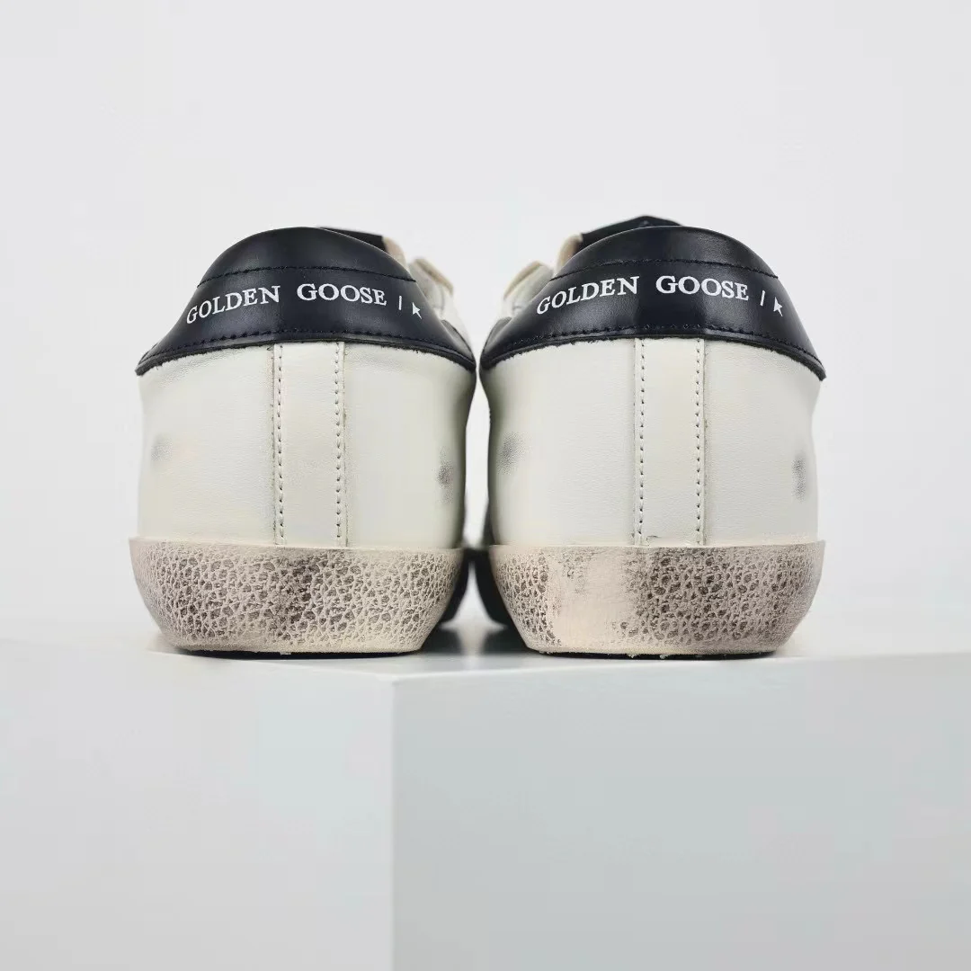 Golden Goose Super-Star Glitter Star Black Heel Tab - Image 9