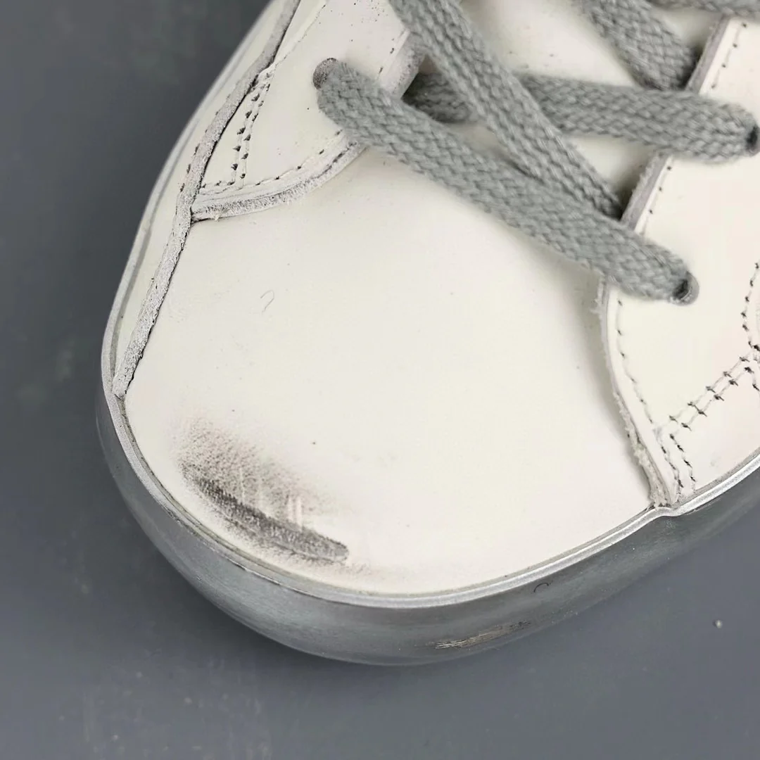 Golden Goose Super-Star Silver Star Silver Heel Tab Silver Sole - Image 6