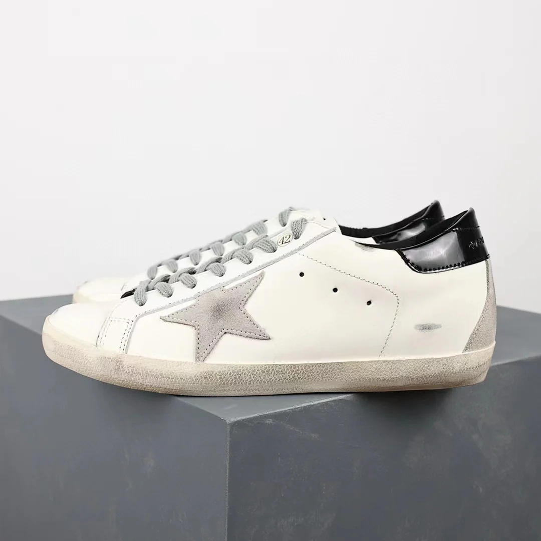 Golden Goose Super-Star Suede Star Black Glossy Heel Tab - Image 2