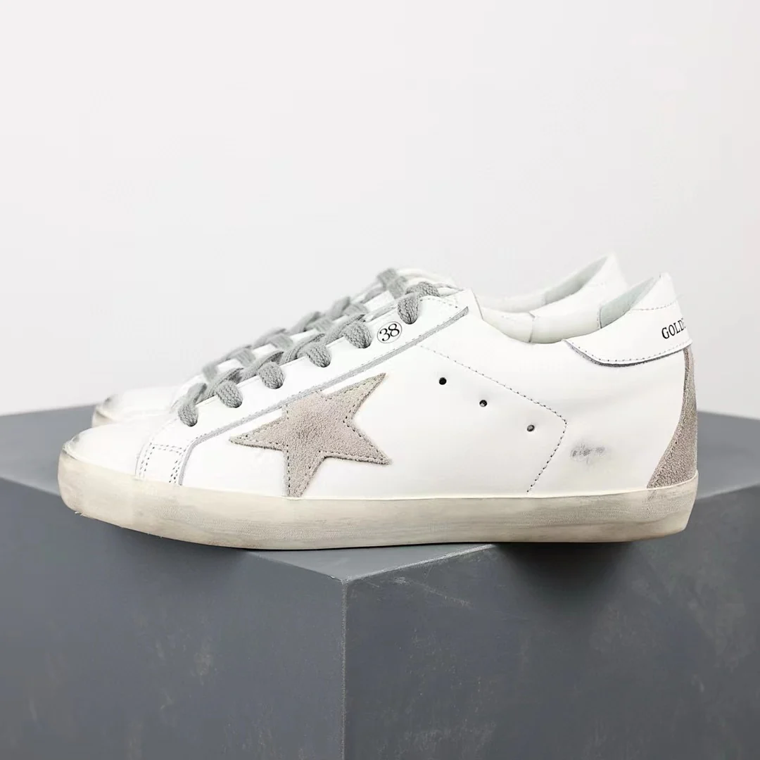 Golden Goose Super-Star Suede Star White Heel Tab - Image 2