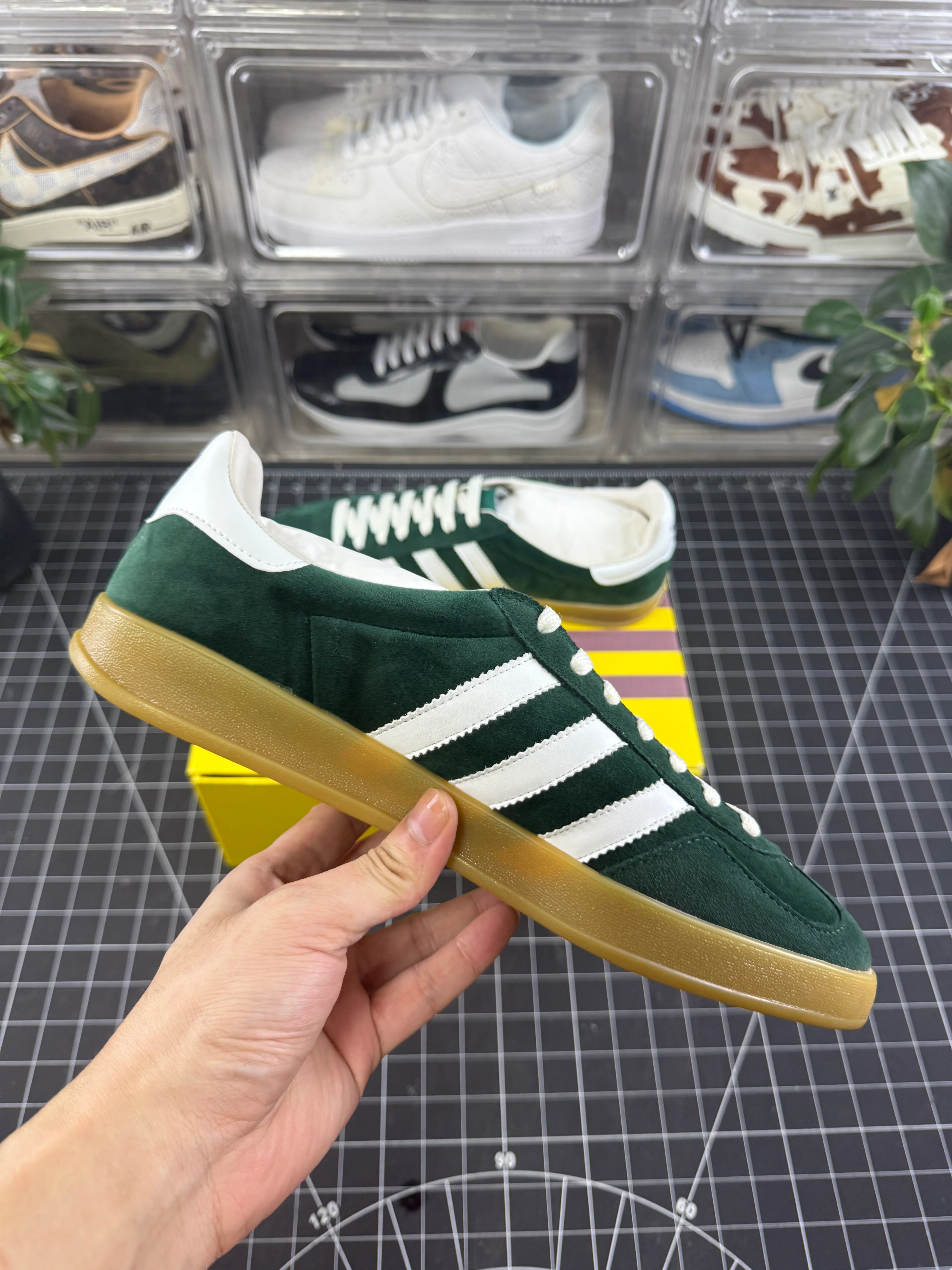 Gucci x Gazelle Green Suede - Image 2