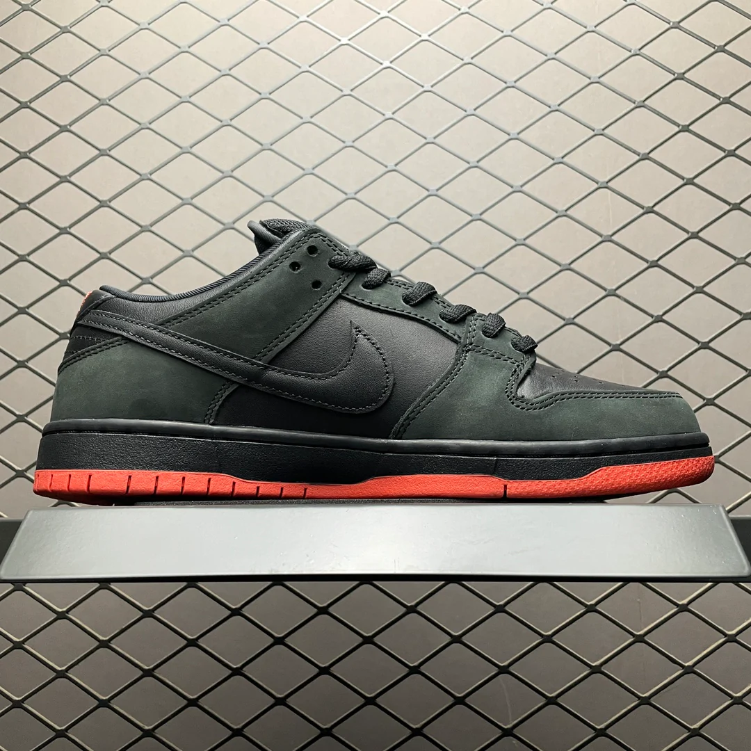 Jeff Staple x Dunk Low Pro SB 'Black Pigeon' - Image 4