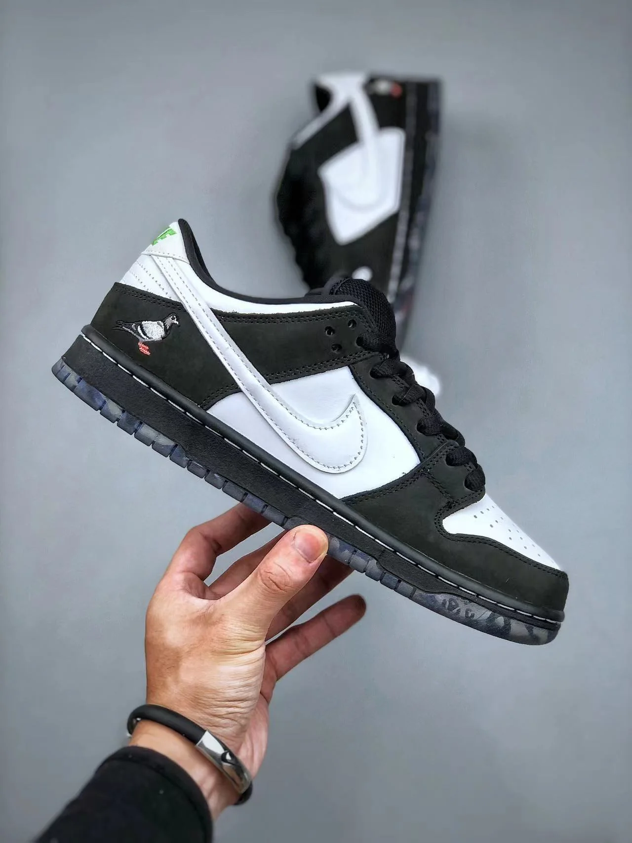 Jeff Staple x Dunk Low Pro SB 'Panda Pigeon' - Image 5