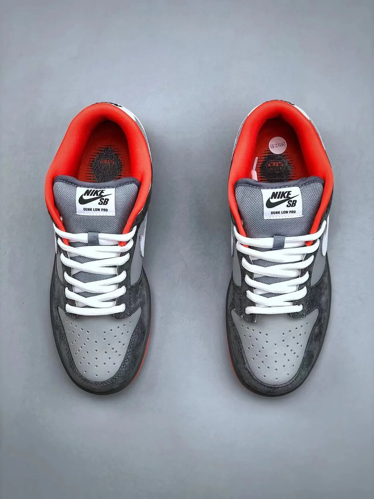 Jeff Staple x Dunk Low Pro SB 'Pigeon' - Image 5