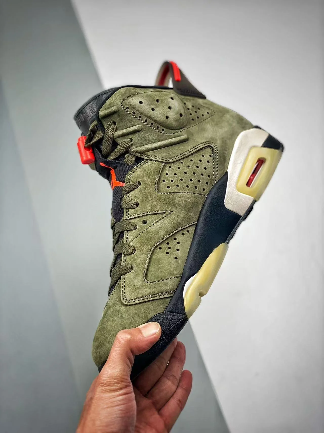 AJ6 Retro Travis Scott - Image 10