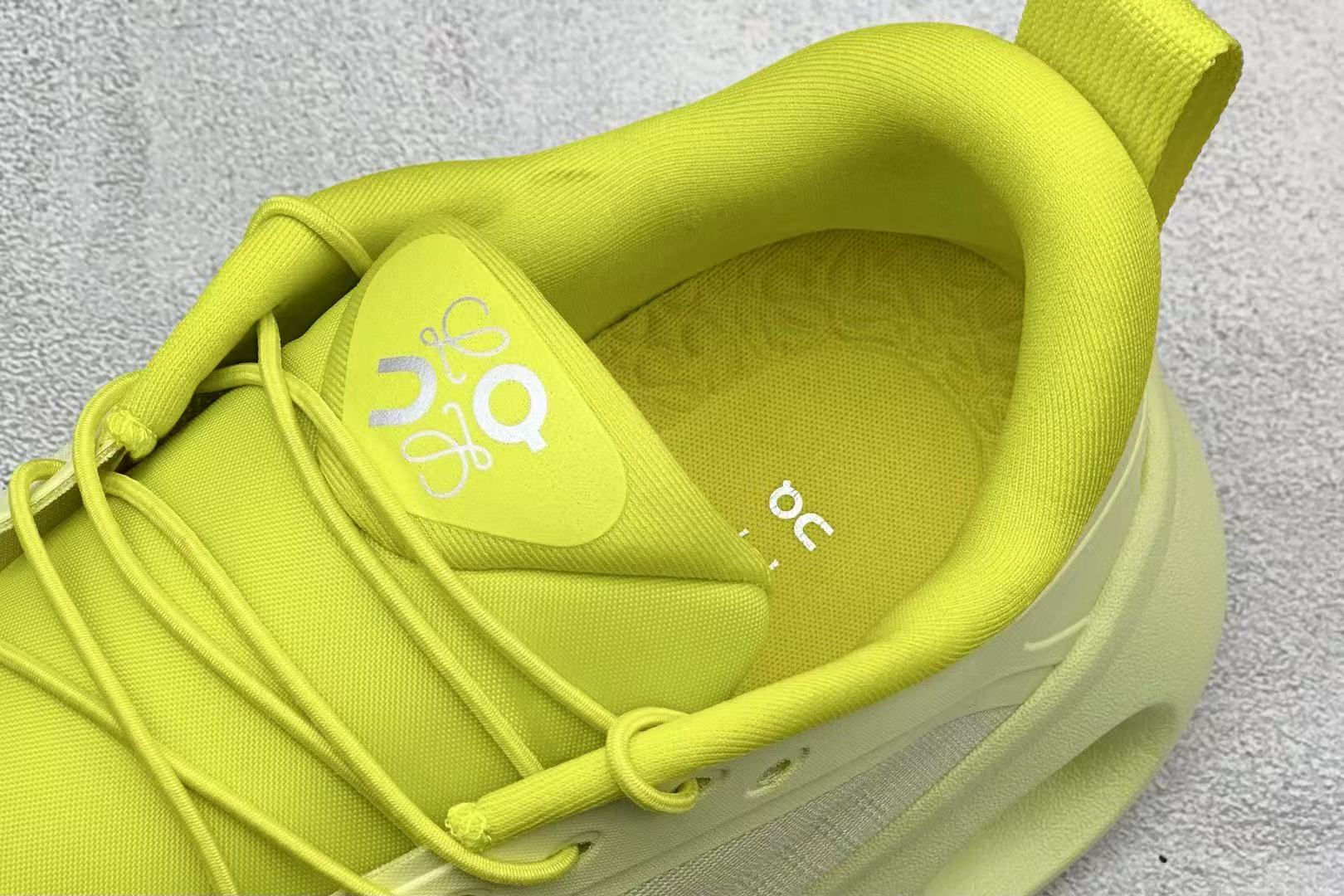 LOEWE Cloudsolo Lime Green - Image 6