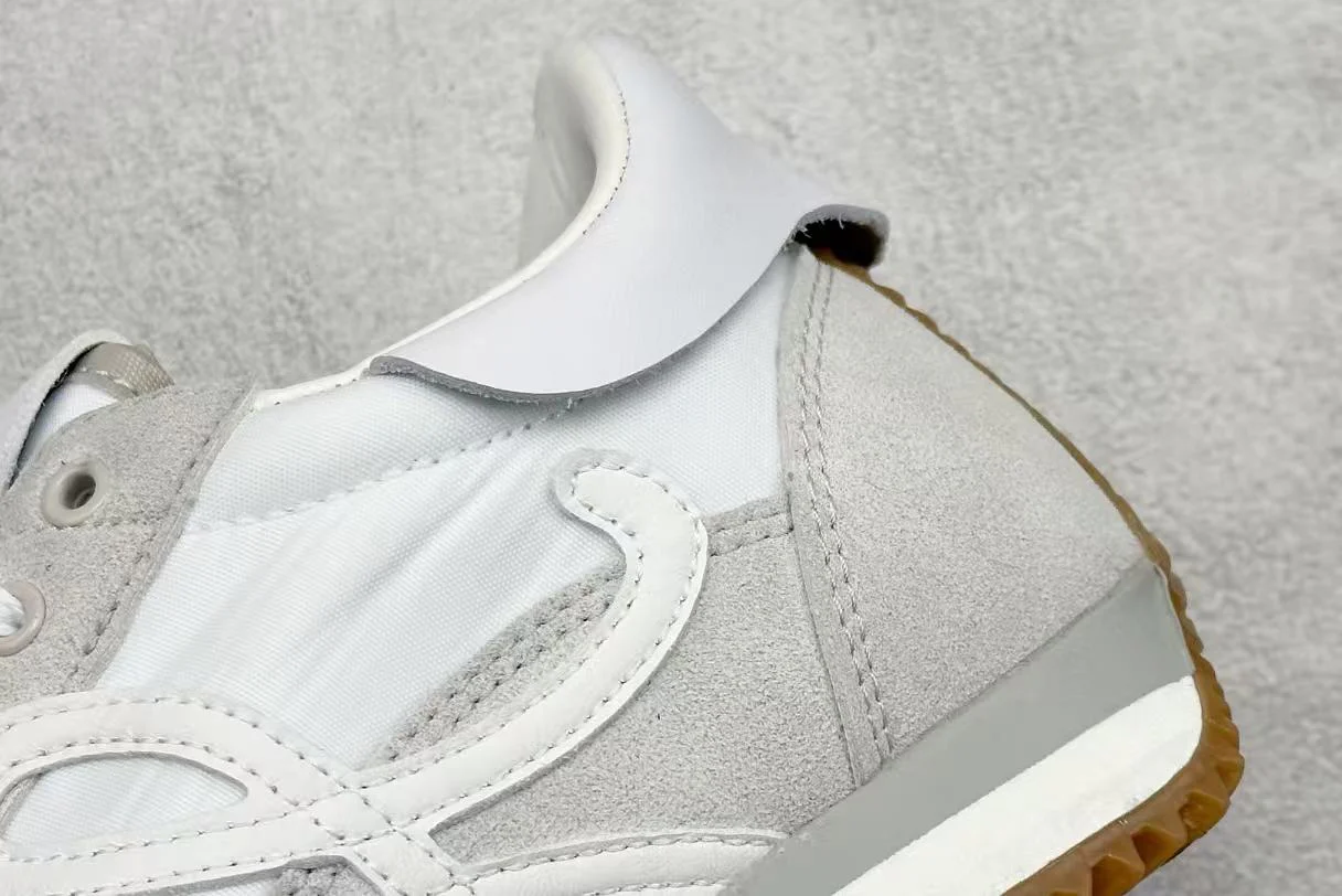 LOEWE Flowrunner White - Image 5