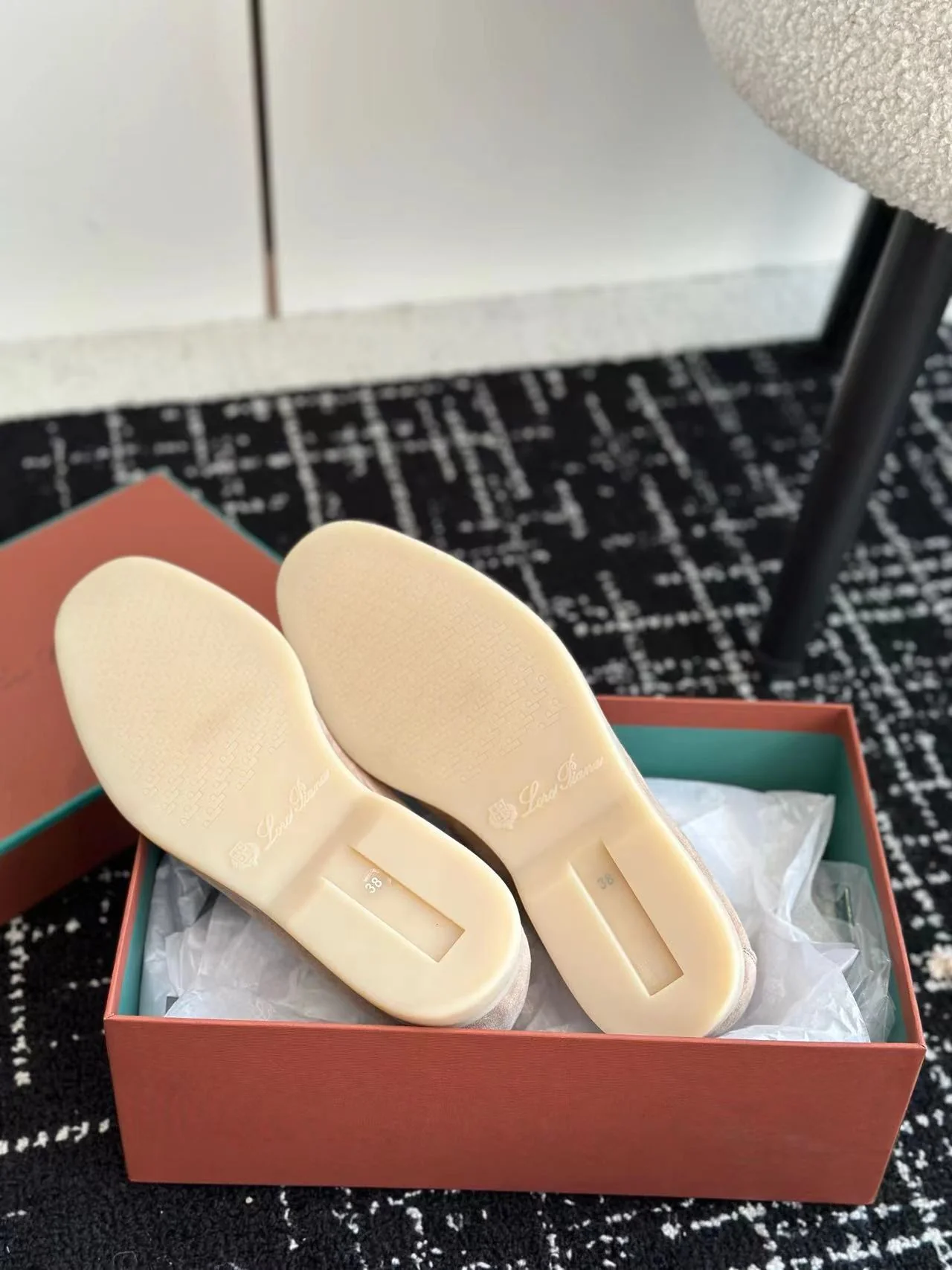 LP Charm | Summer Walk - Beige - Image 9