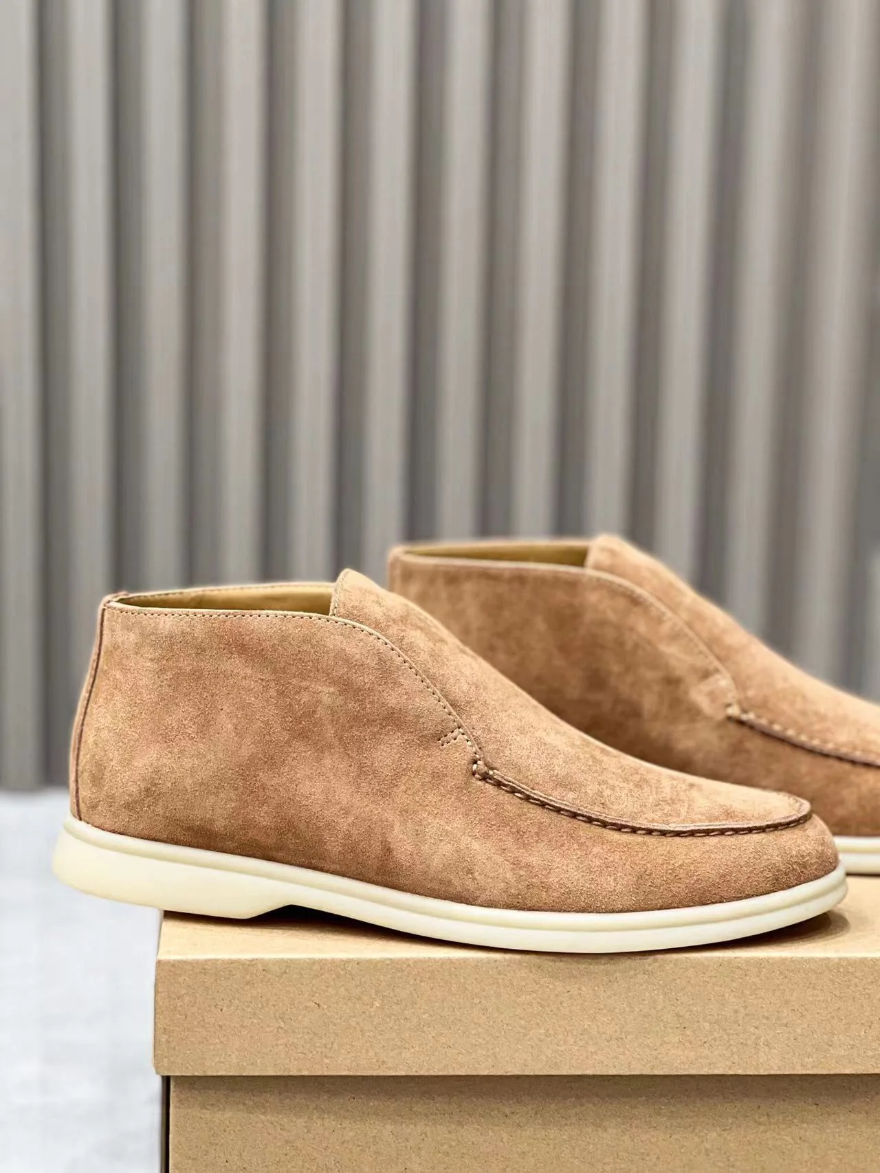 LP Open Walk Chukka Boots - Sandstone - Image 4