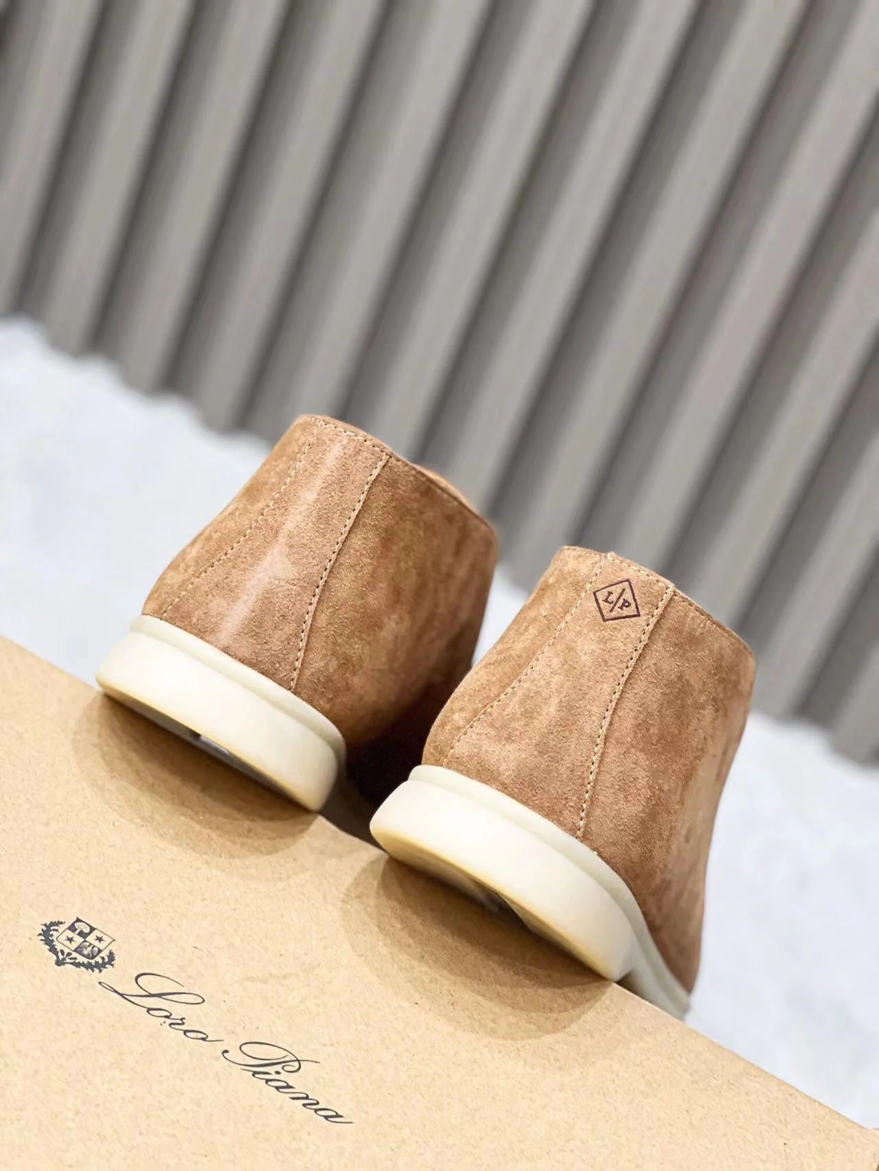 LP Open Walk Chukka Boots - Sandstone - Image 7