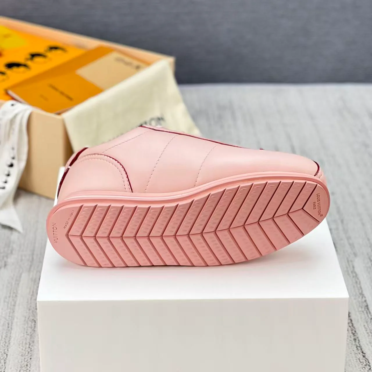 LV Butter Soft Pink - Image 9