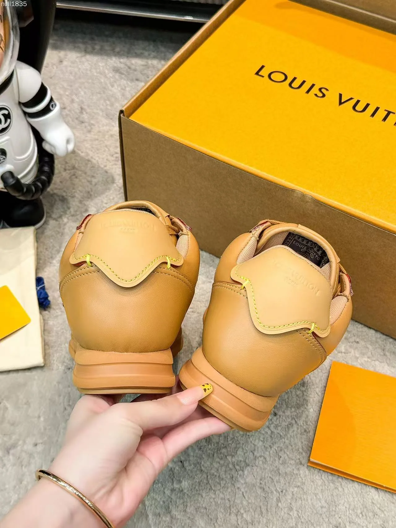 LV Butter Soft Tan - Image 2