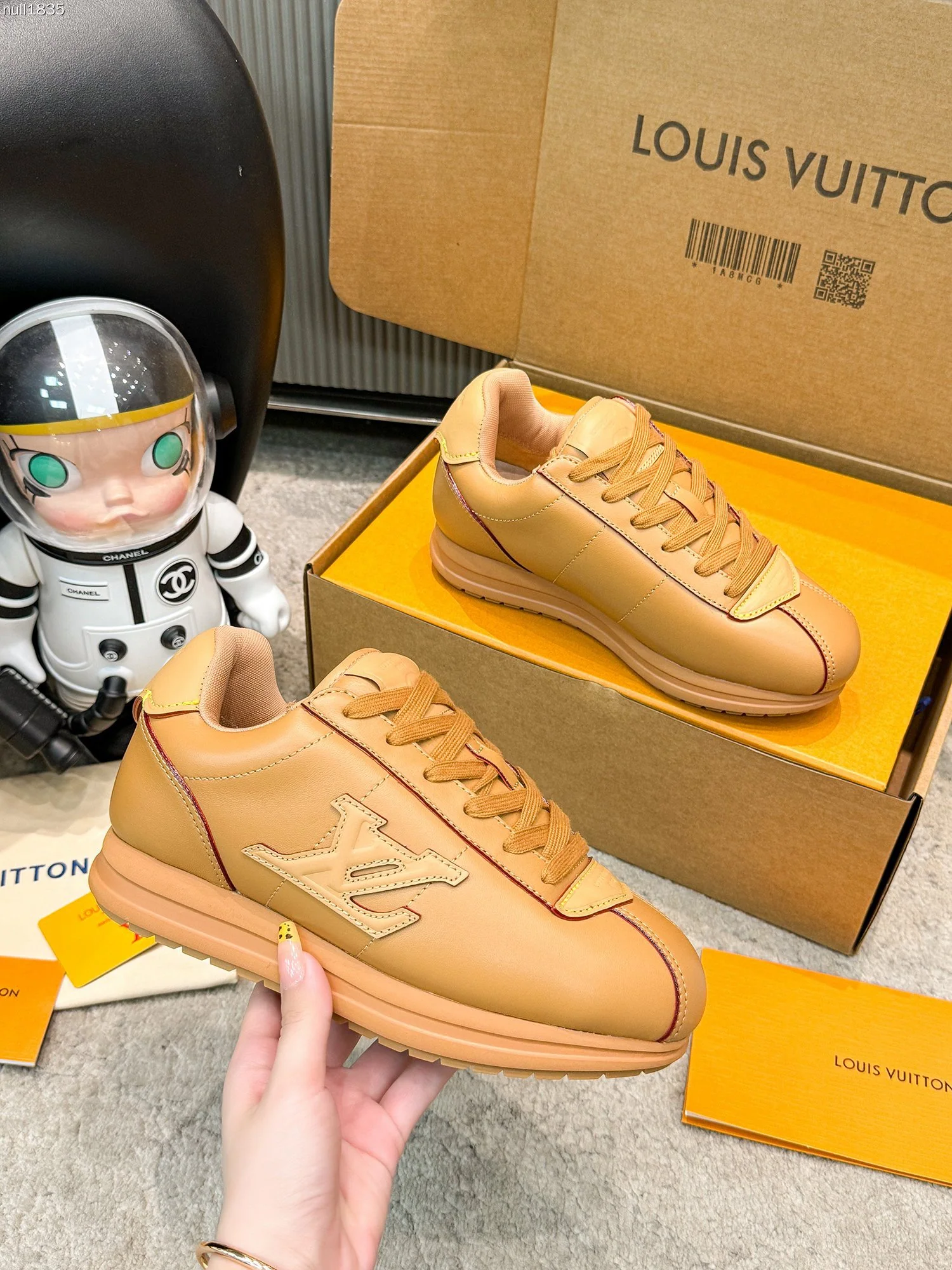 LV Butter Soft Tan - Image 7