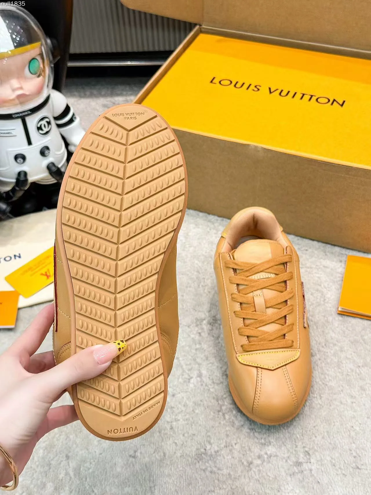 LV Butter Soft Tan - Image 8