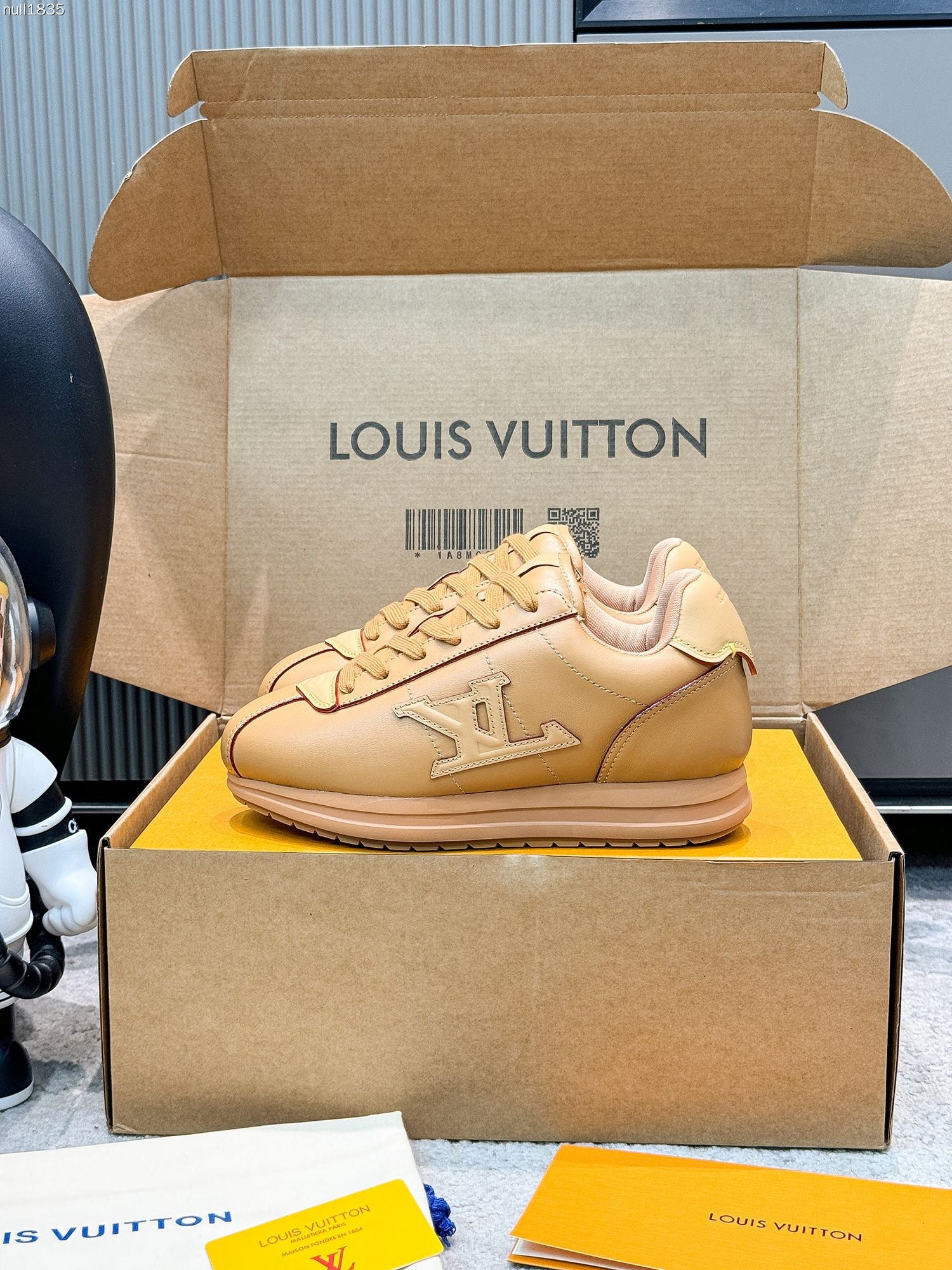 LV Butter Soft Tan - Image 9