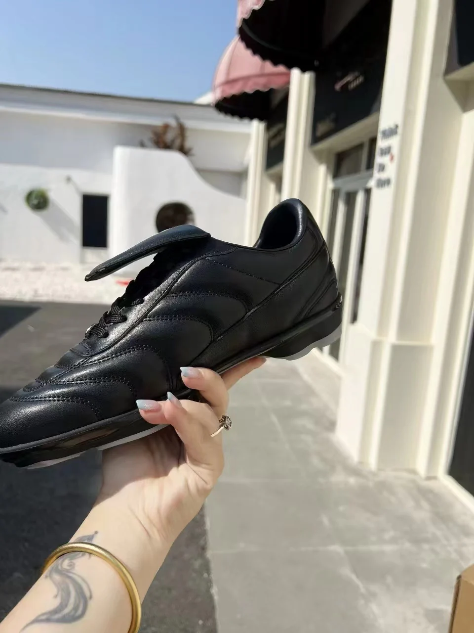 LV Soccer Sneaker Noir - Image 6
