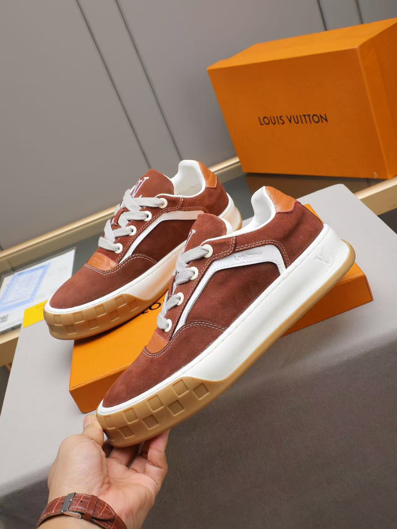 LV Tilted Marron - Image 8