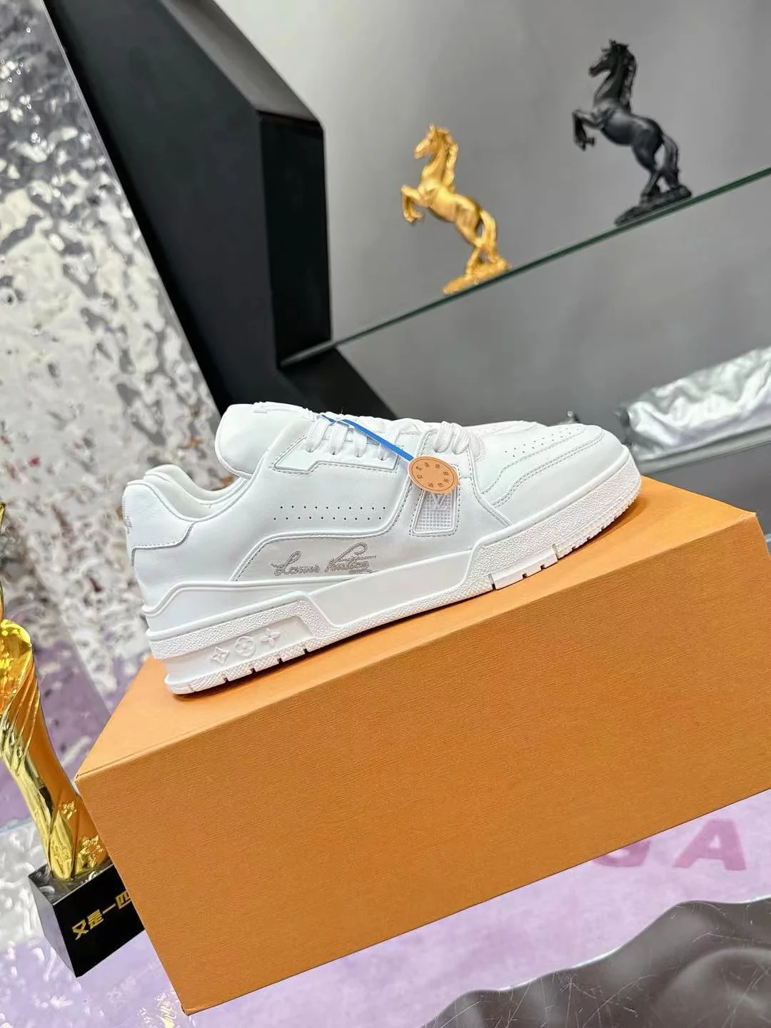 LV Trainers #54 Distressed Sneaker White - Image 4