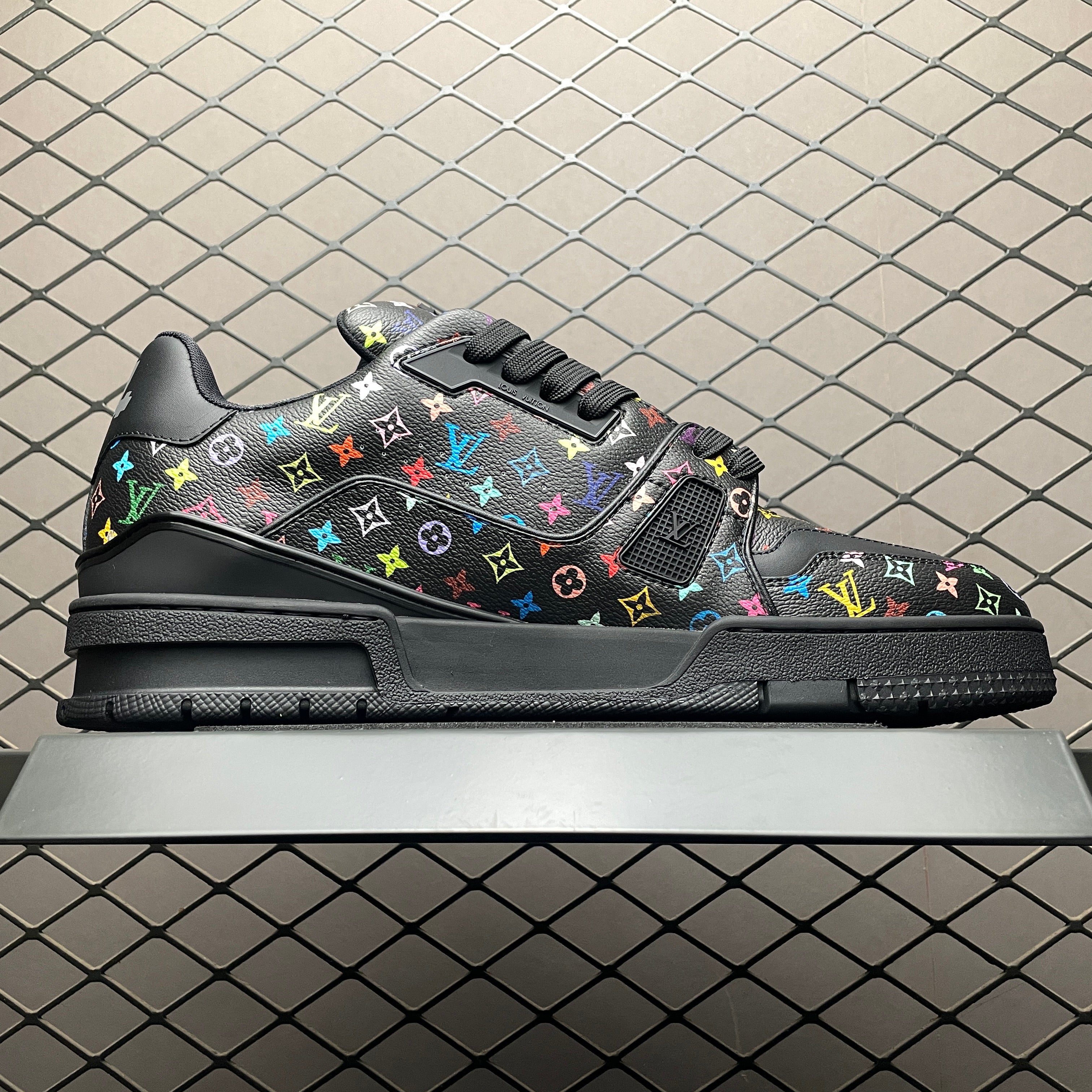 LV Trainers #54 Murakami 2025 Black - Image 2