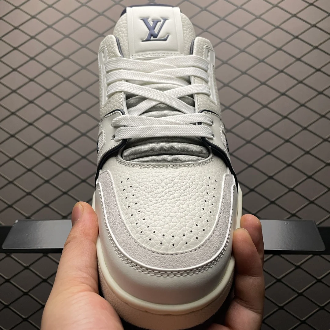 LV Trainers #54 Signature White Marine - Image 5