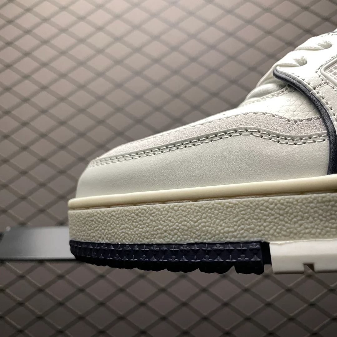 LV Trainers #54 Signature White Marine - Image 8