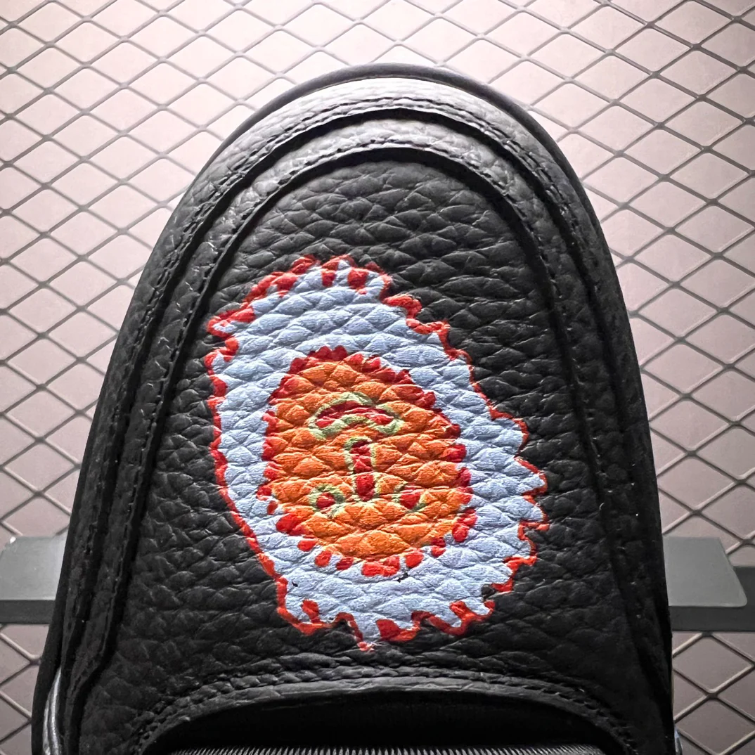 LV Trainers #54 x Yayoi Kusama Black - Image 7
