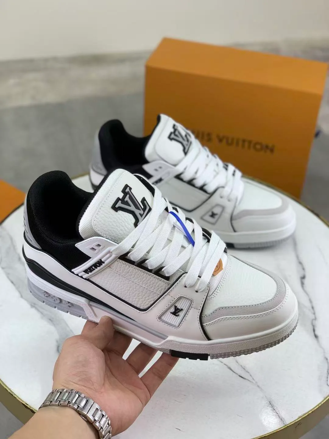 LV Trainers Denim Noir White - Image 6